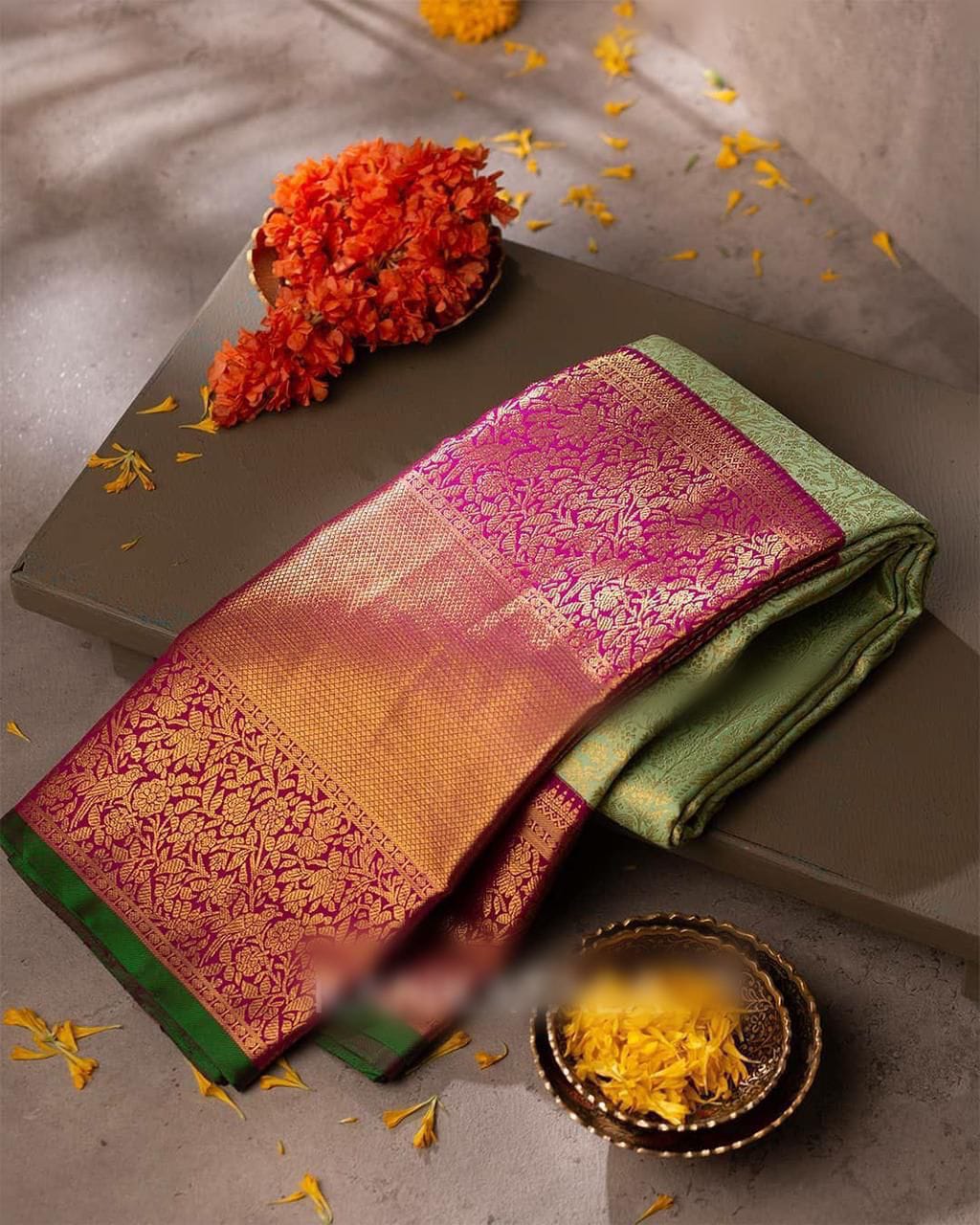 Supernal Pista Soft Silk Saree With Entrancing Blouse Piece