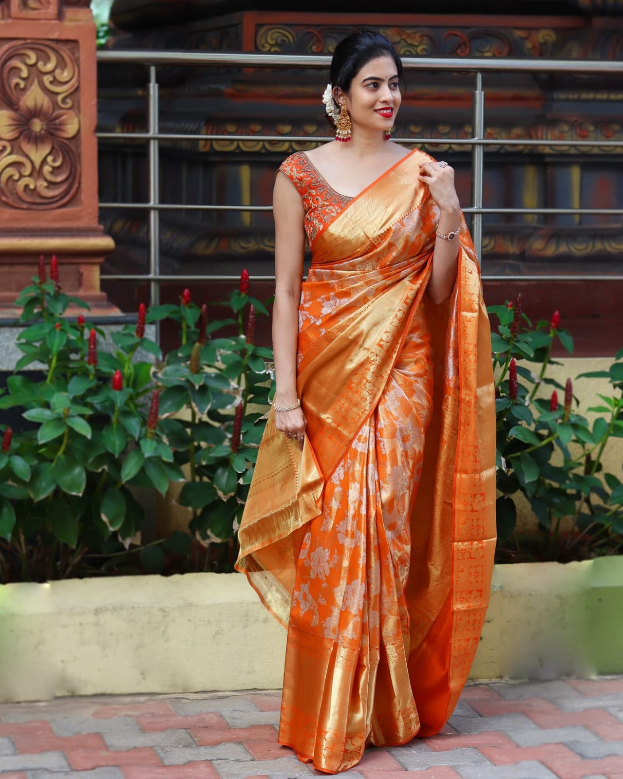 Sonorous Orange Soft Silk Saree With Exquisite Blouse Piece