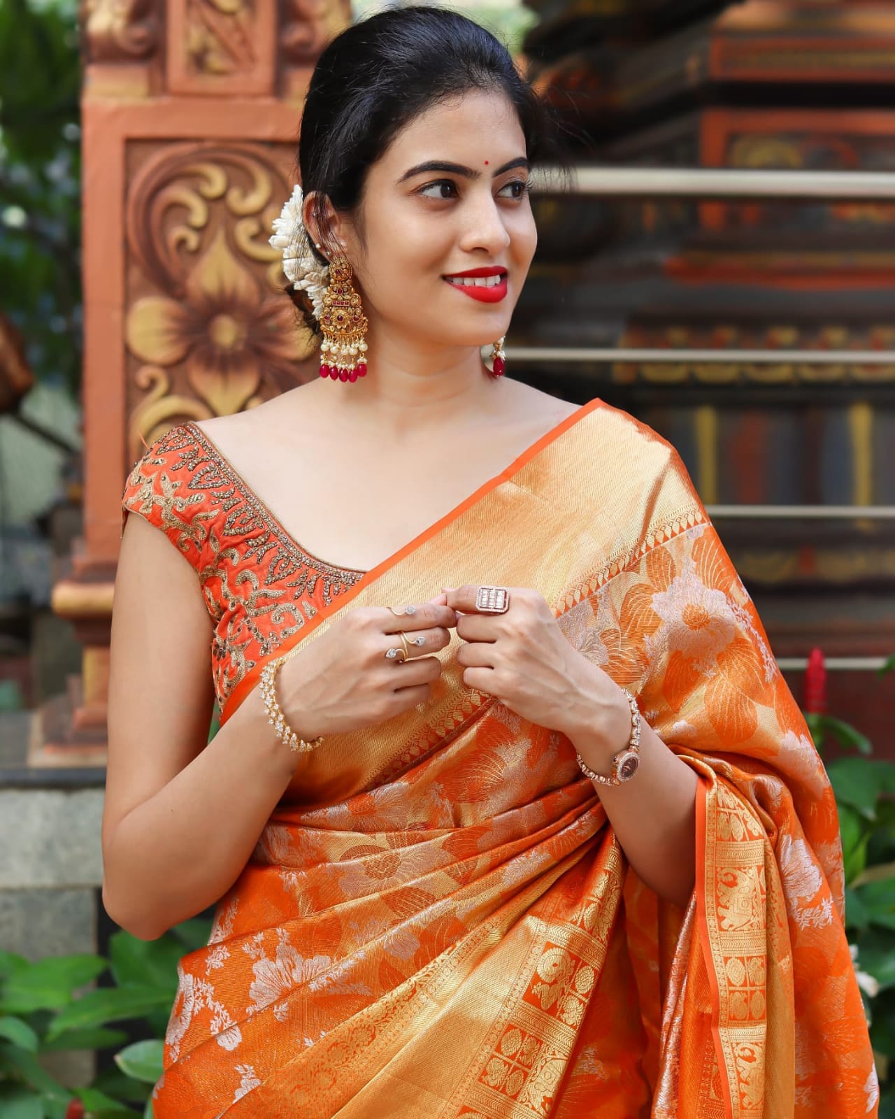 Sonorous Orange Soft Silk Saree With Exquisite Blouse Piece