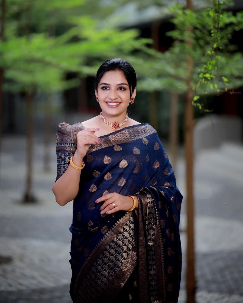 Enamoring Navy Blue Soft Silk Saree With Precious Blouse Piece