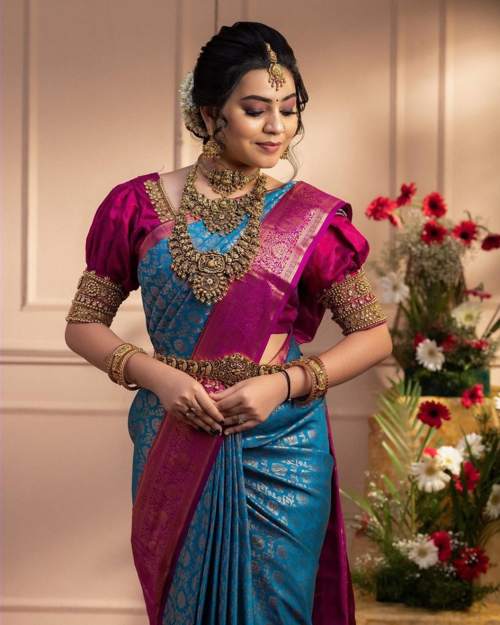 Traditional Firozi Soft Silk Saree With Appealing Blouse Piece