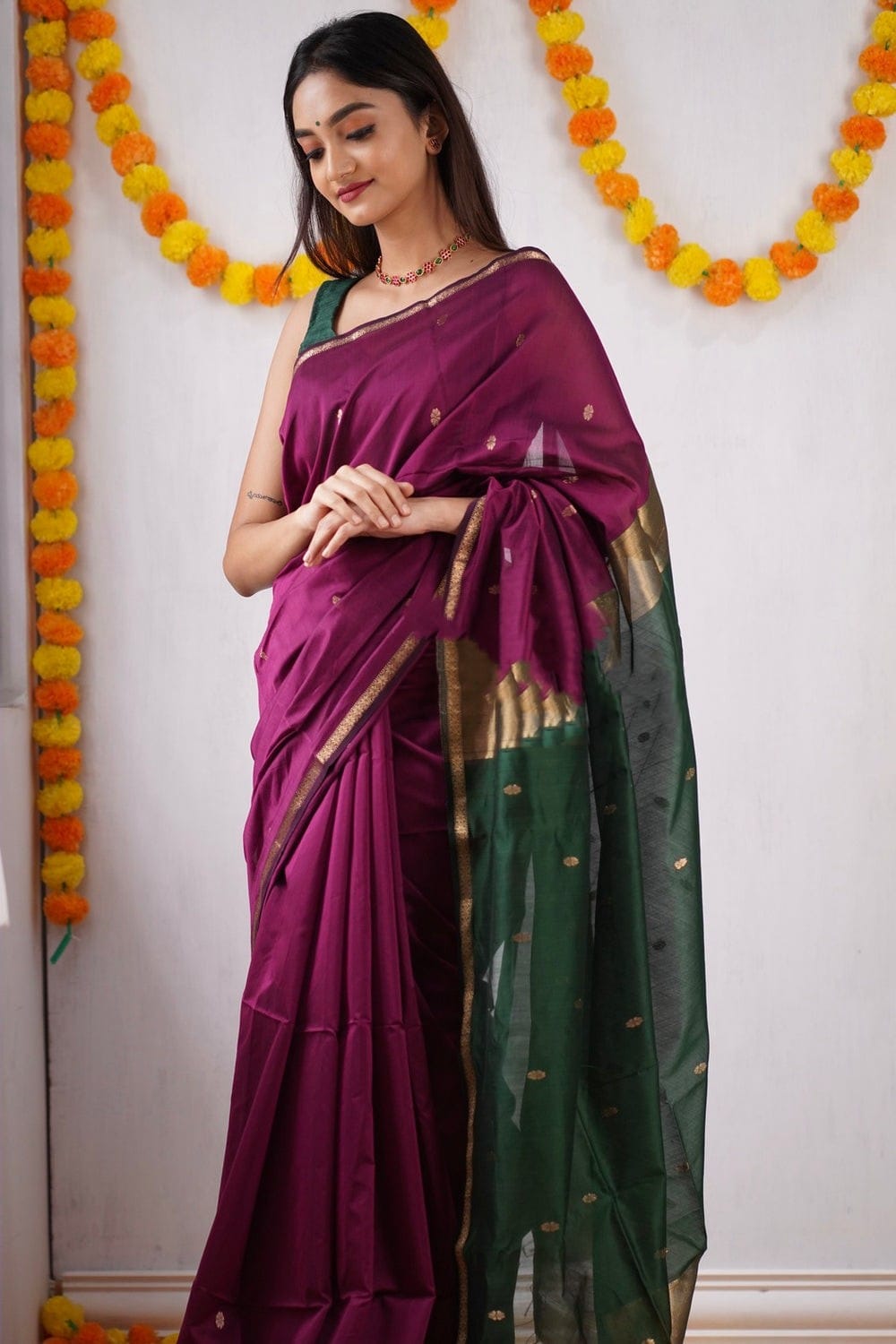 Mesmerising Dark Pink Cotton Silk Saree With Stylish Blouse Piece