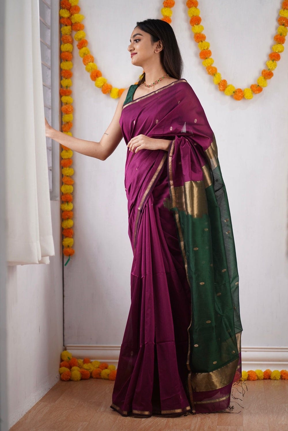 Mesmerising Dark Pink Cotton Silk Saree With Stylish Blouse Piece