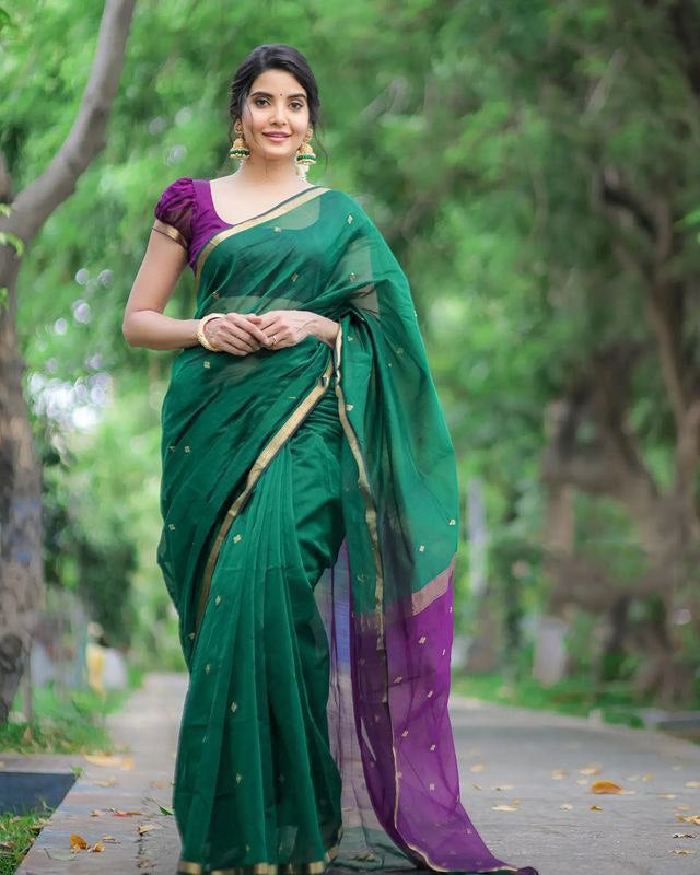 Evanescent Green Cotton Silk Saree With Efflorescence Blouse Piece