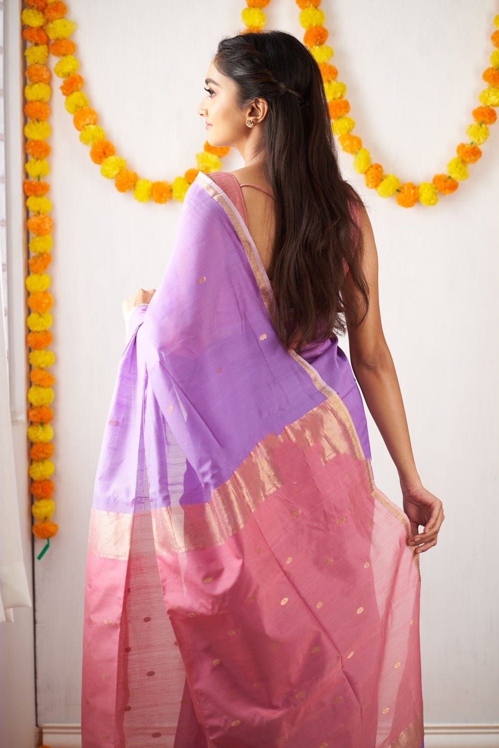 Prominent Lavendor Cotton Silk Saree With Conflate Blouse Piece