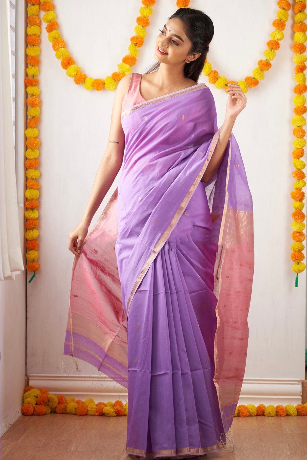 Prominent Lavendor Cotton Silk Saree With Conflate Blouse Piece