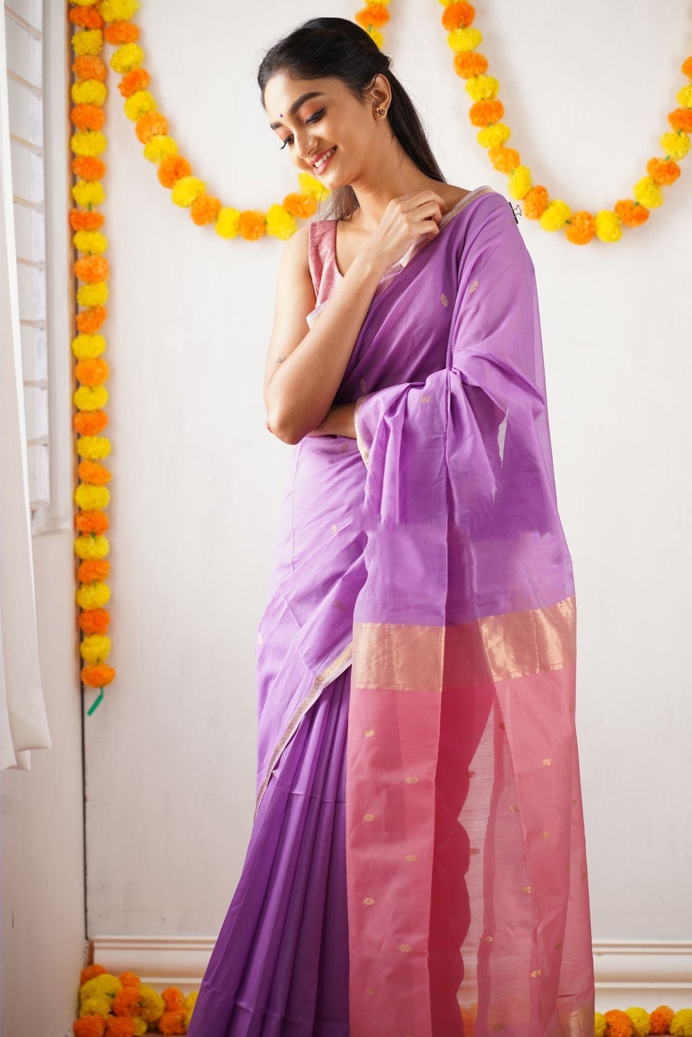 Prominent Lavendor Cotton Silk Saree With Conflate Blouse Piece