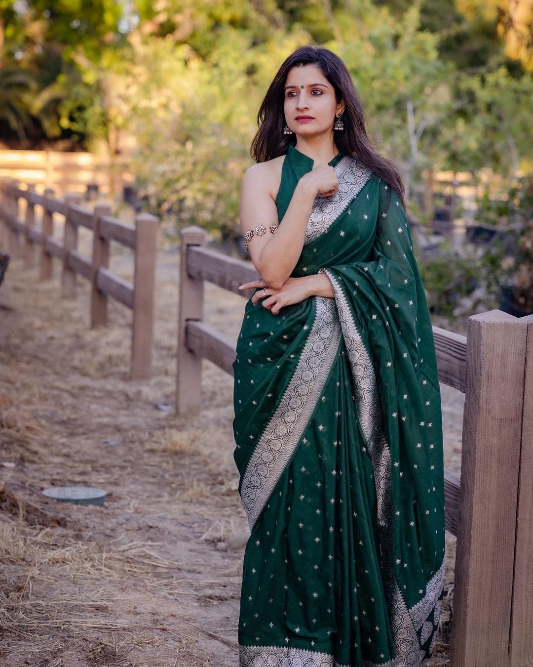 Dazzling Green Cotton Silk Saree With Assemblage Blouse Piece