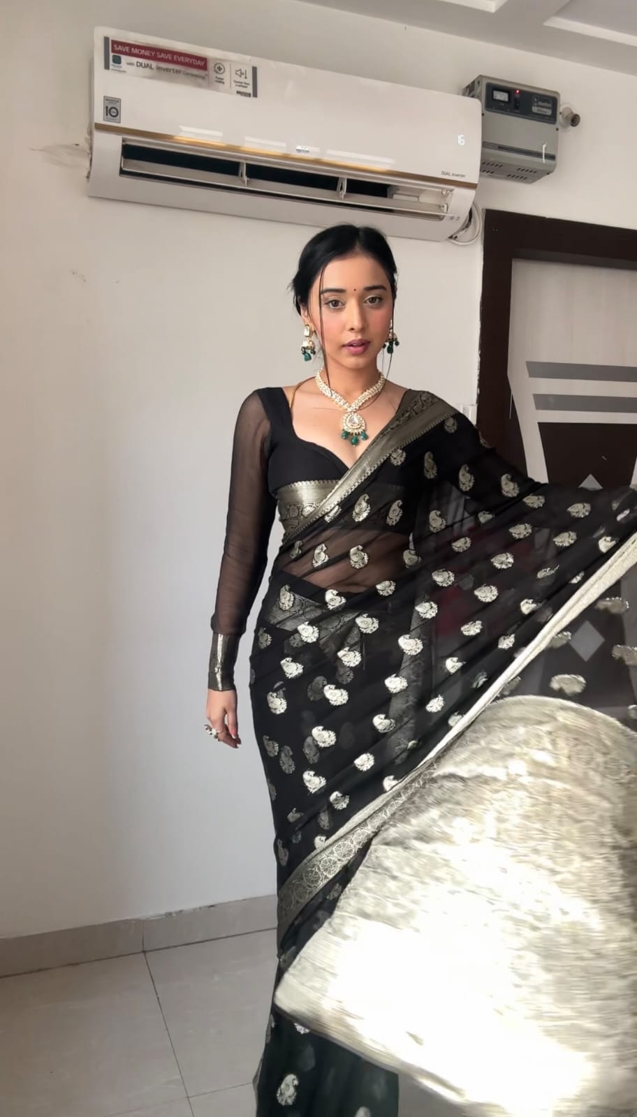 Trendy Stunning 1-Minute Ready To Wear Black Cotton Silk Saree