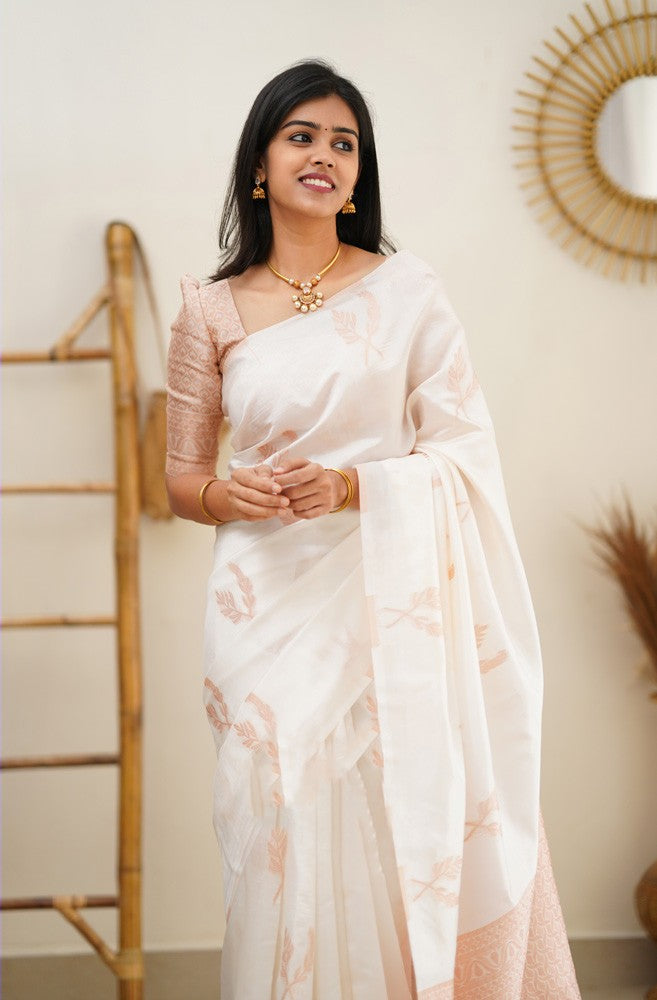 Tremendous White Soft Silk Saree With Imbrication Blouse Piece