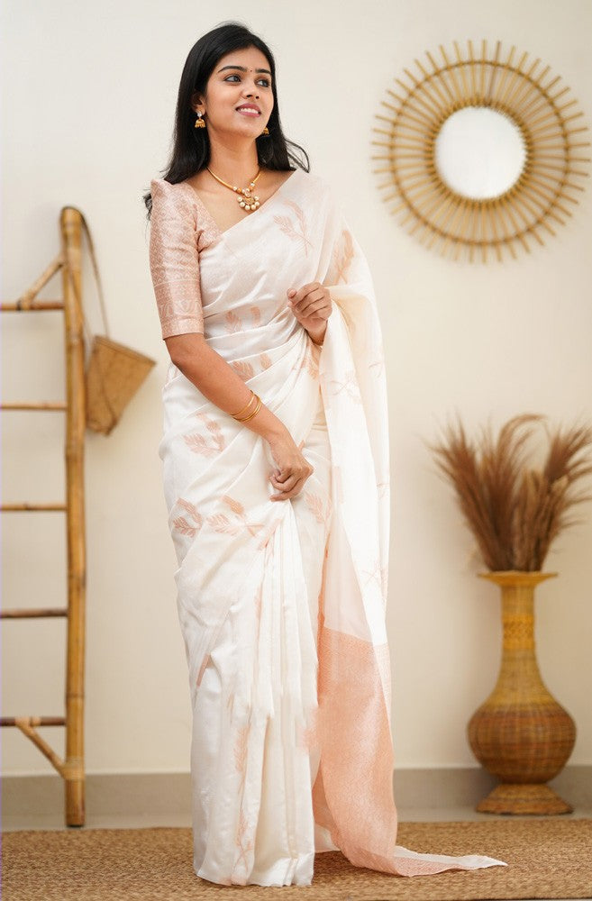 Tremendous White Soft Silk Saree With Imbrication Blouse Piece