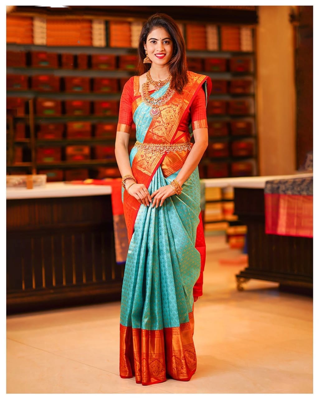 Twirling Turquoise Soft Silk Saree with Redolent Blouse Piece