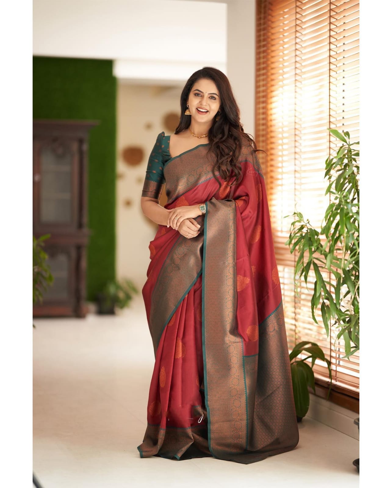 Mellifluous Maroon Soft Silk Saree With Splendorous Blouse Piece