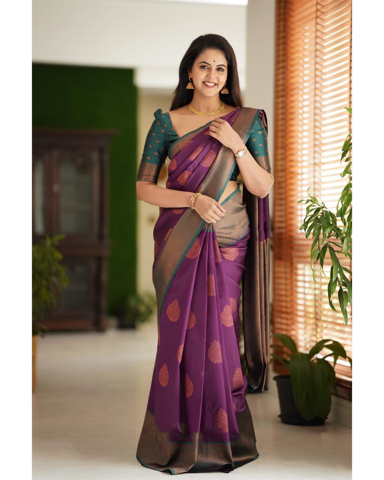 Serendipity Purple Soft Silk Saree With Magnificat Blouse Piece