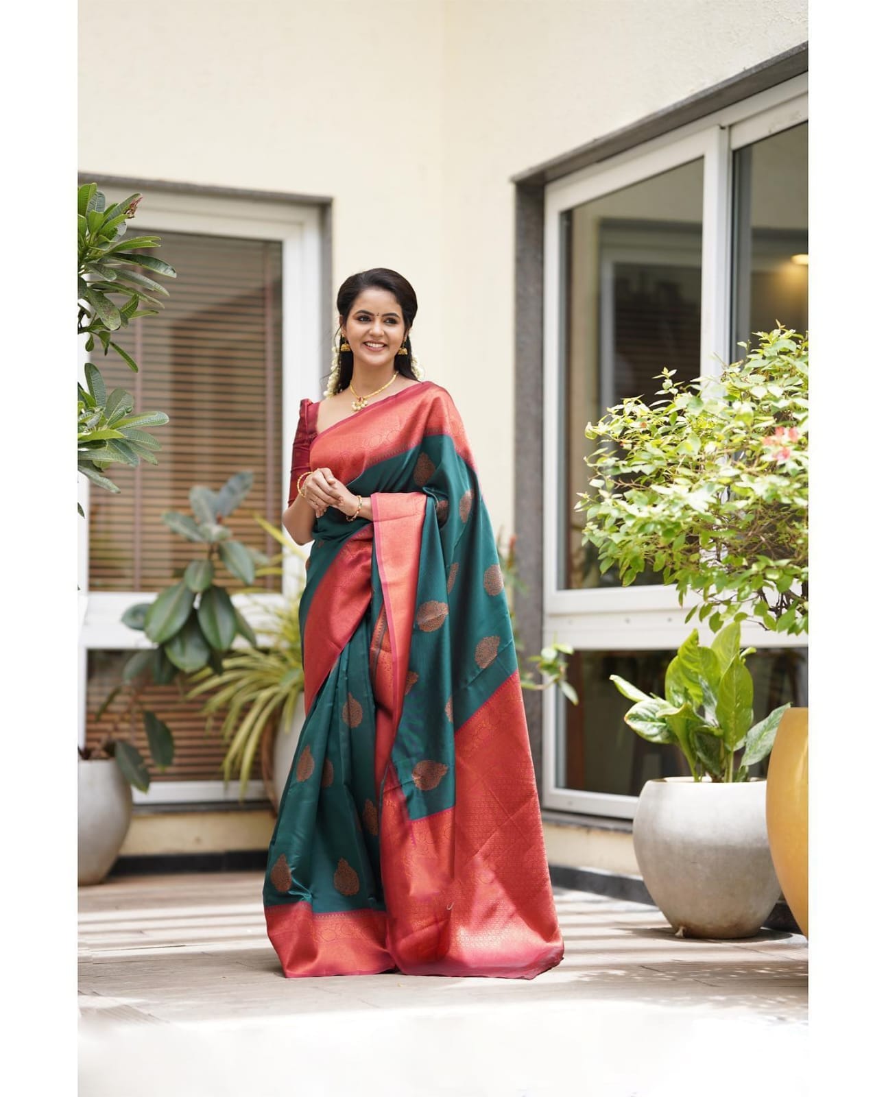 Devastating Rama Soft Silk Saree With Profuse Blouse Piece