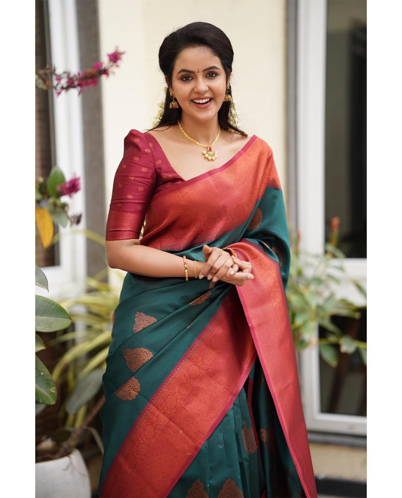 Devastating Rama Soft Silk Saree With Profuse Blouse Piece