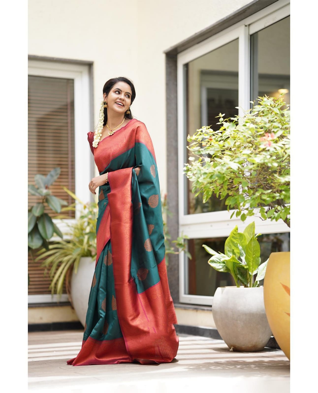 Devastating Rama Soft Silk Saree With Profuse Blouse Piece