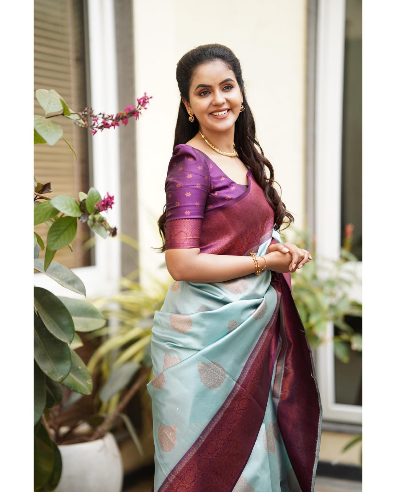 Smashing Sky Soft Silk Saree With Exuberant Blouse Piece