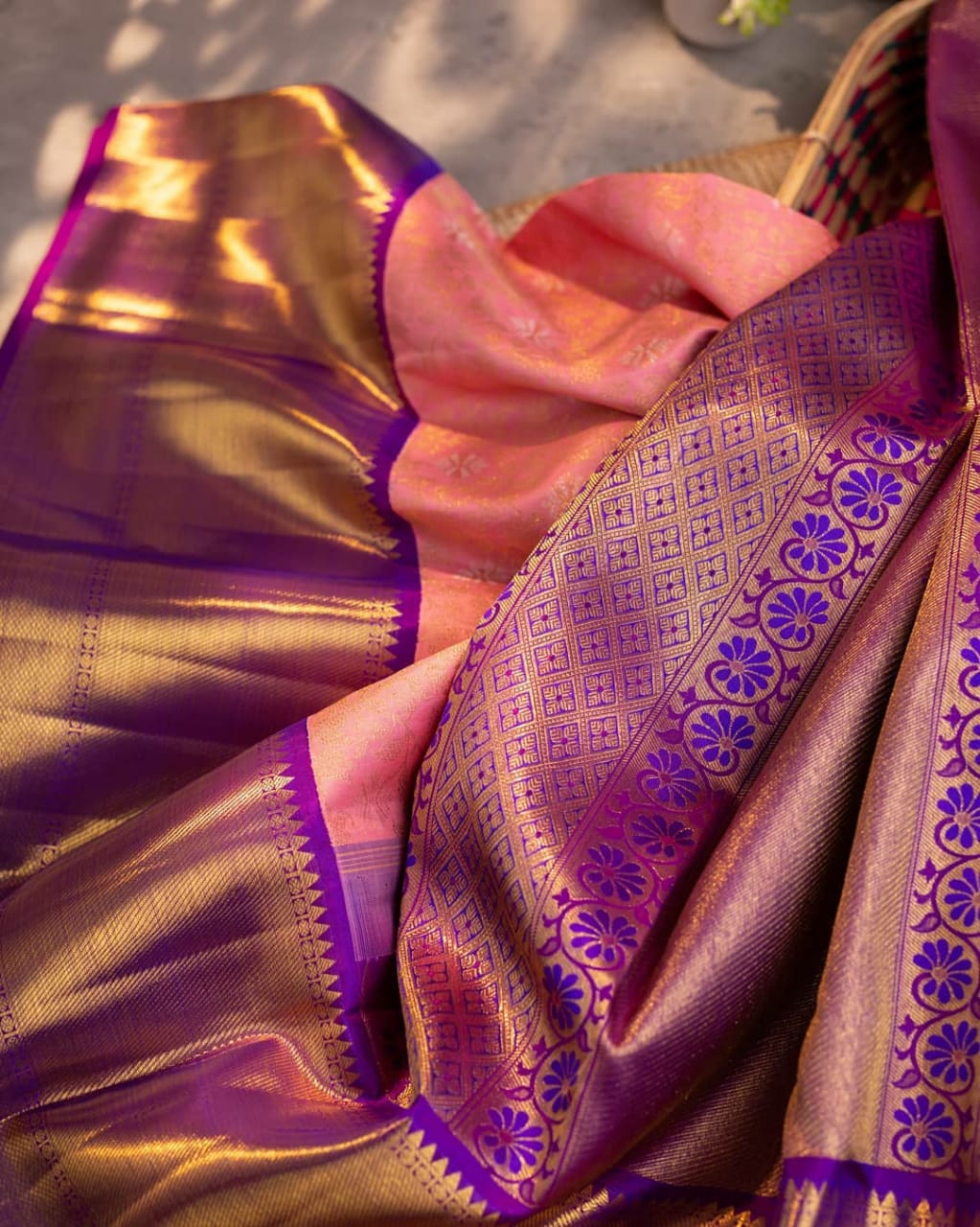 Stunner Pink Soft Silk Saree With Bewitching Blouse Piece