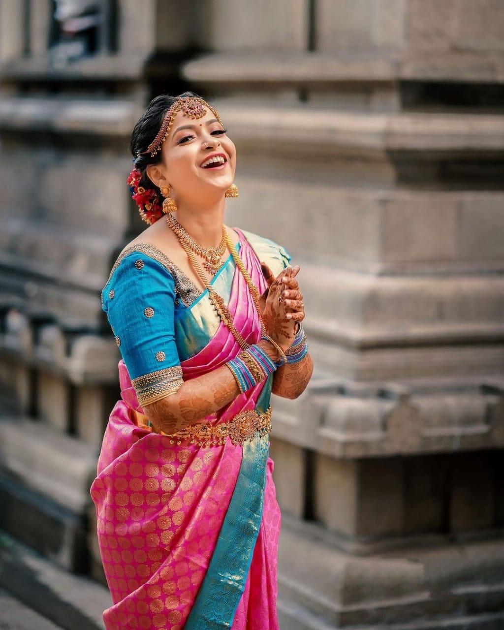 Flamboyant Dark Pink Soft Silk Saree With Energetic Blouse Piece