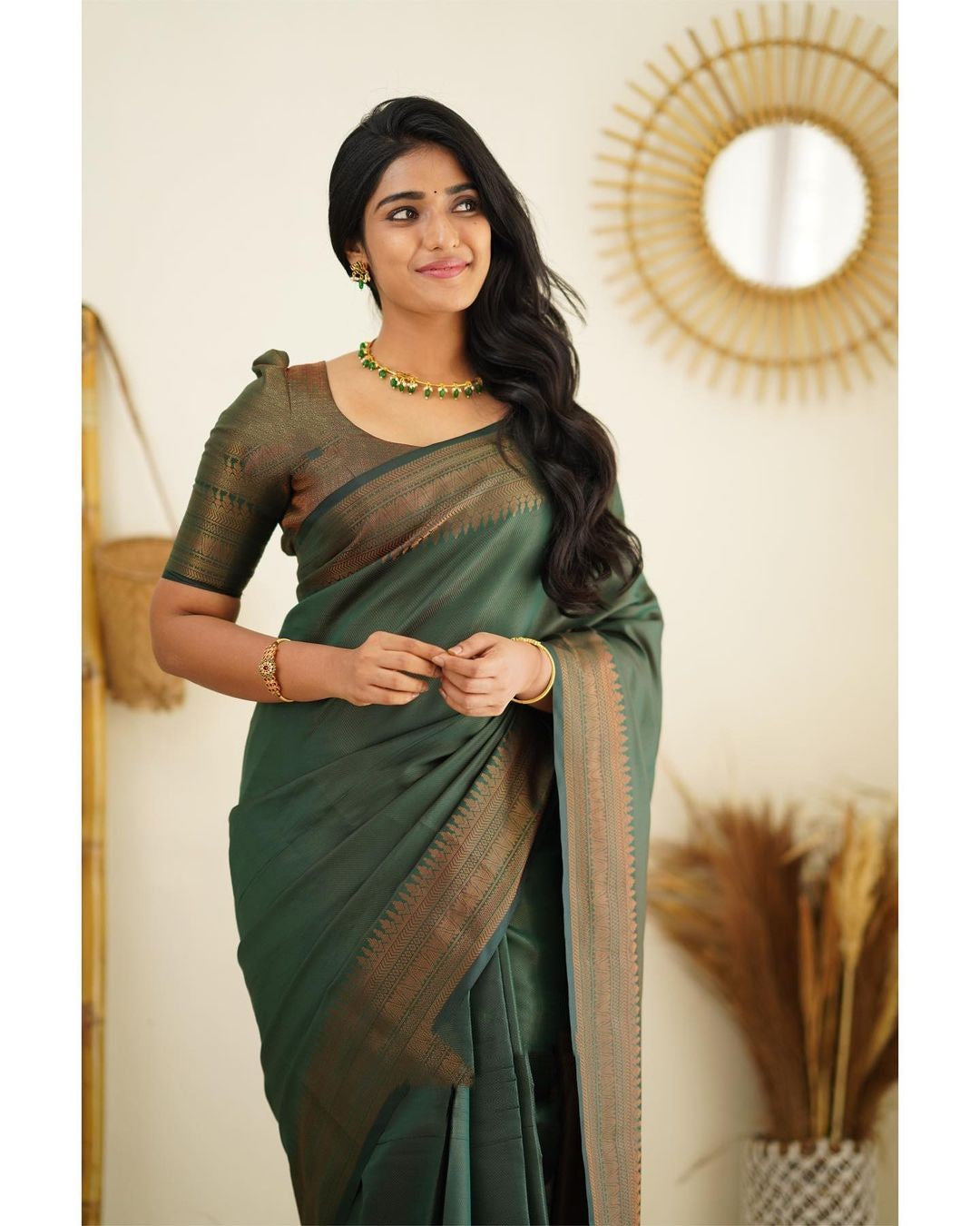 Cynosure Green Soft Silk Saree With Snappy Blouse Piece