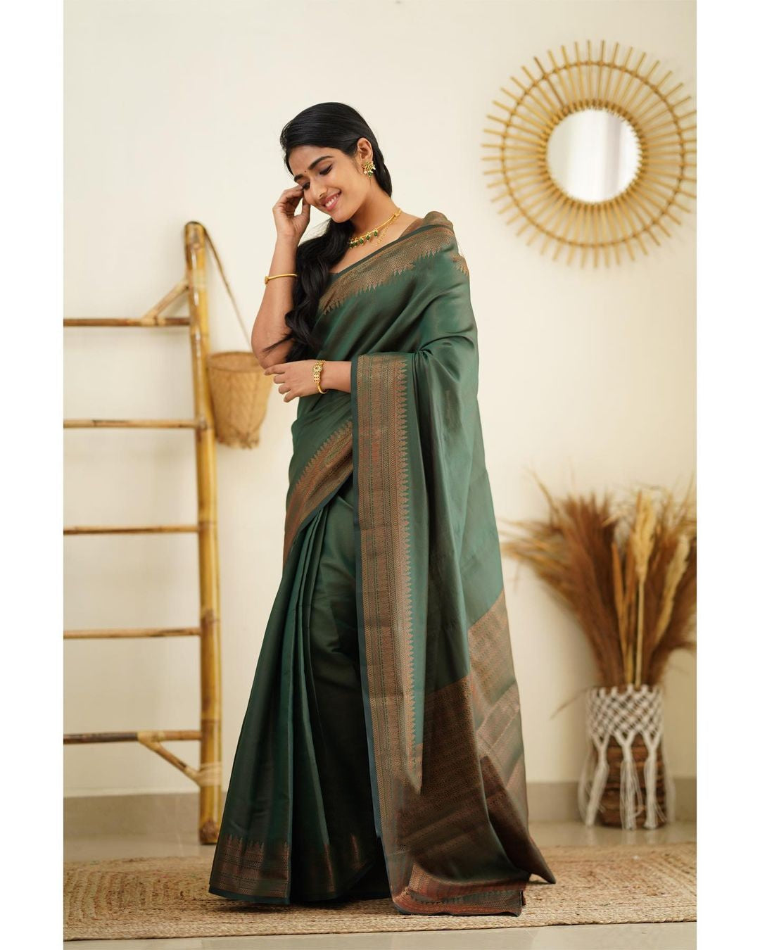 Cynosure Green Soft Silk Saree With Snappy Blouse Piece