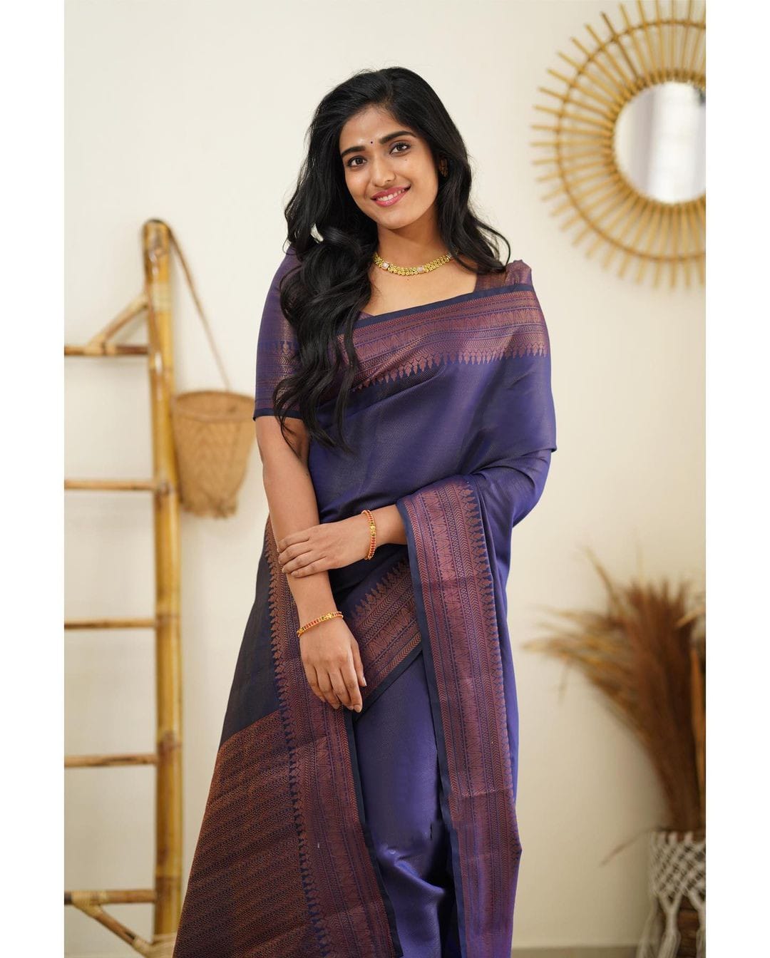 Comely Navy Blue Soft Silk Saree With Desirable Blouse Piece