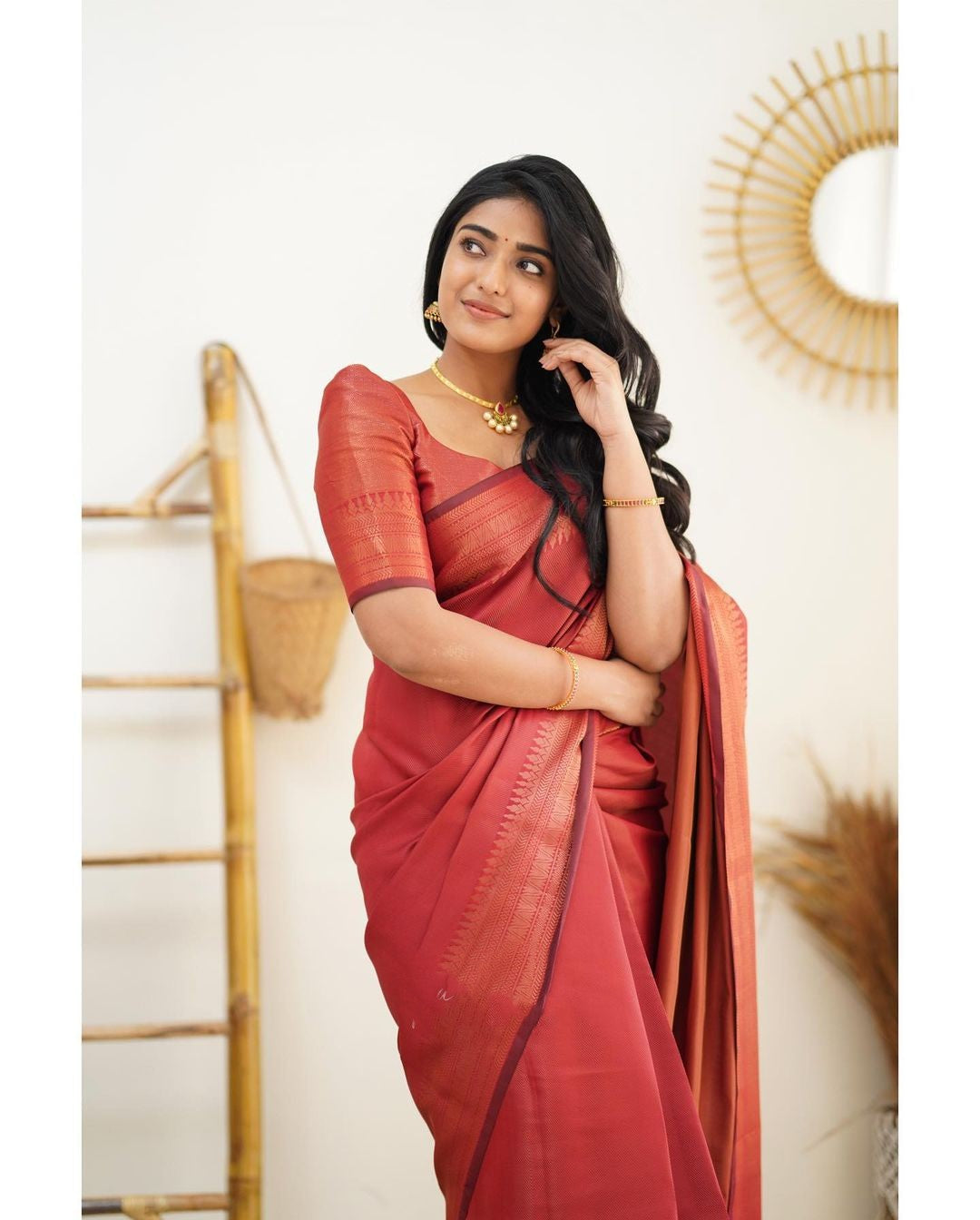 Most Flattering Red Soft Silk Saree With Artistic Blouse Piece