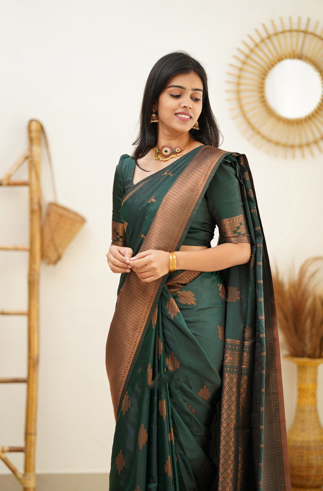 Supernal Dark Green Soft Silk Saree With Mesmeric Blouse Piece