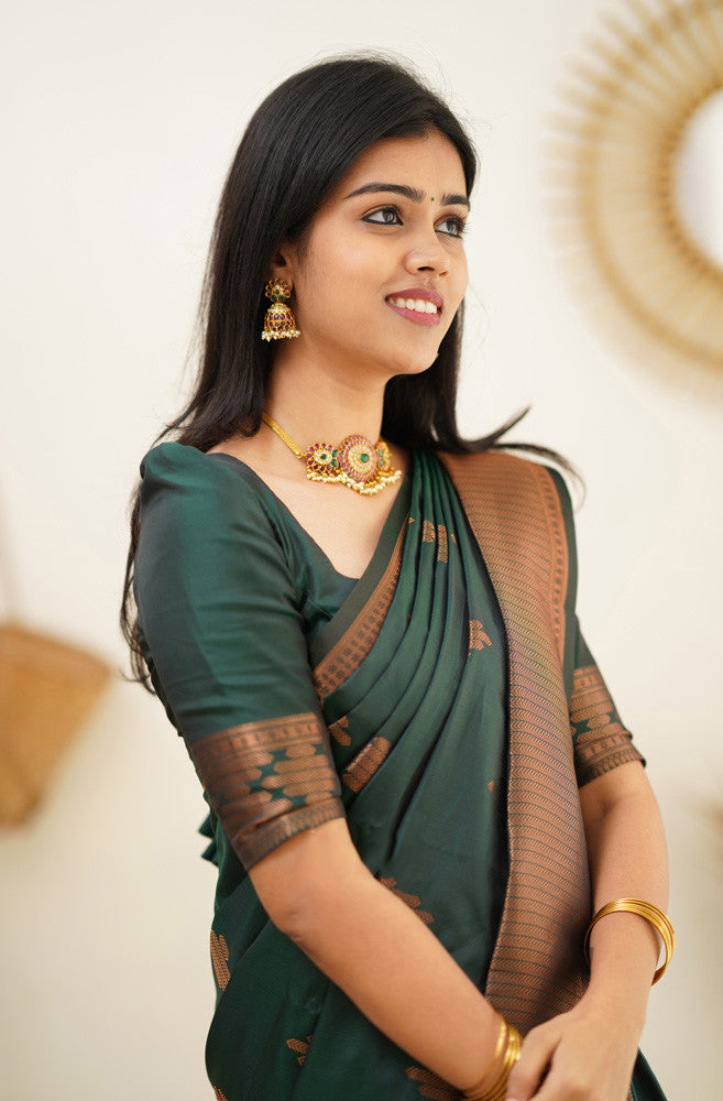 Supernal Dark Green Soft Silk Saree With Mesmeric Blouse Piece