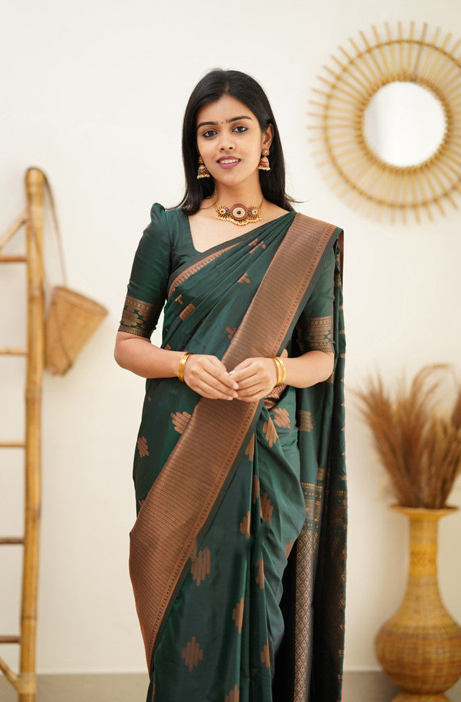 Supernal Dark Green Soft Silk Saree With Mesmeric Blouse Piece