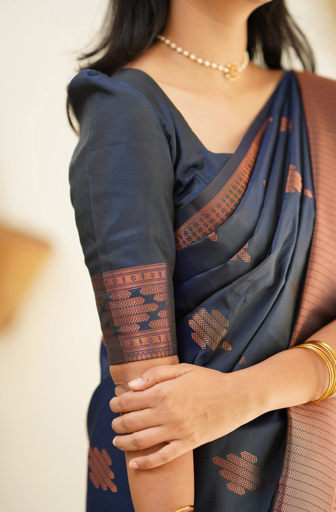 Imaginative Navy Blue Soft Silk Saree With Blissful Blouse Piece