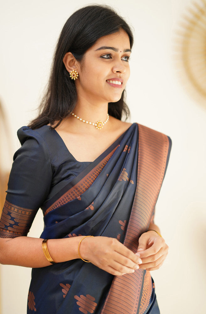 Imaginative Navy Blue Soft Silk Saree With Blissful Blouse Piece