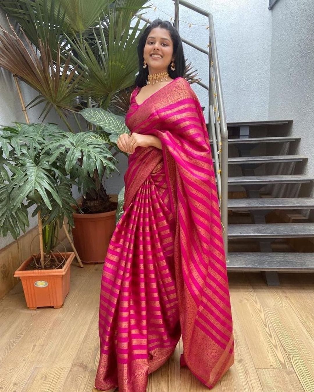 Groovy Pink Soft Silk Saree With Quintessential Blouse Piece