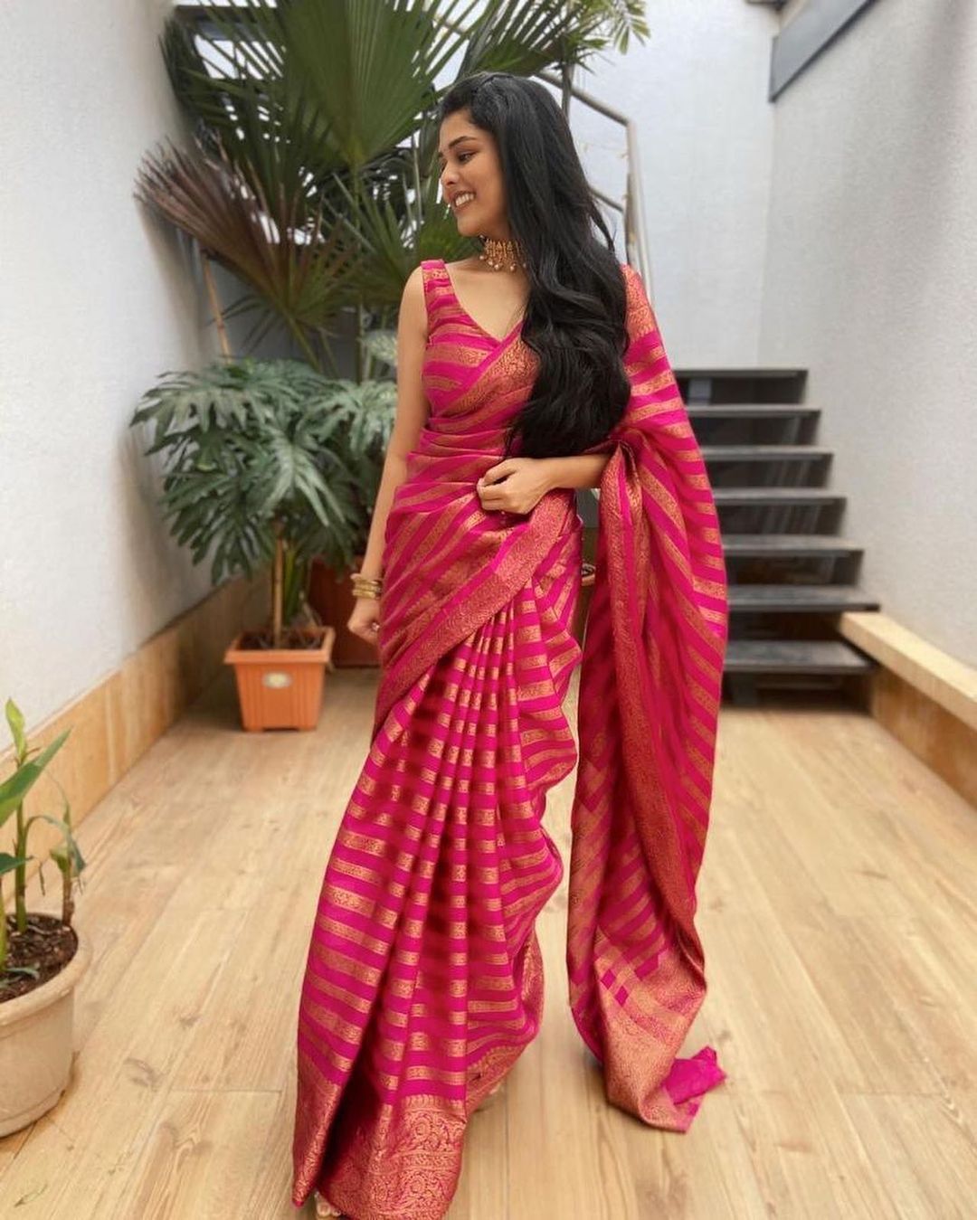 Groovy Pink Soft Silk Saree With Quintessential Blouse Piece