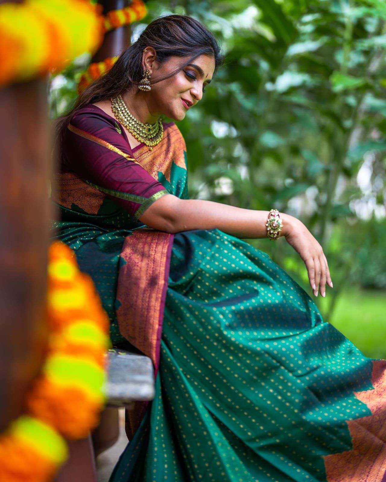 Stylish Green Soft Silk Saree with Gratifying Blouse Piece